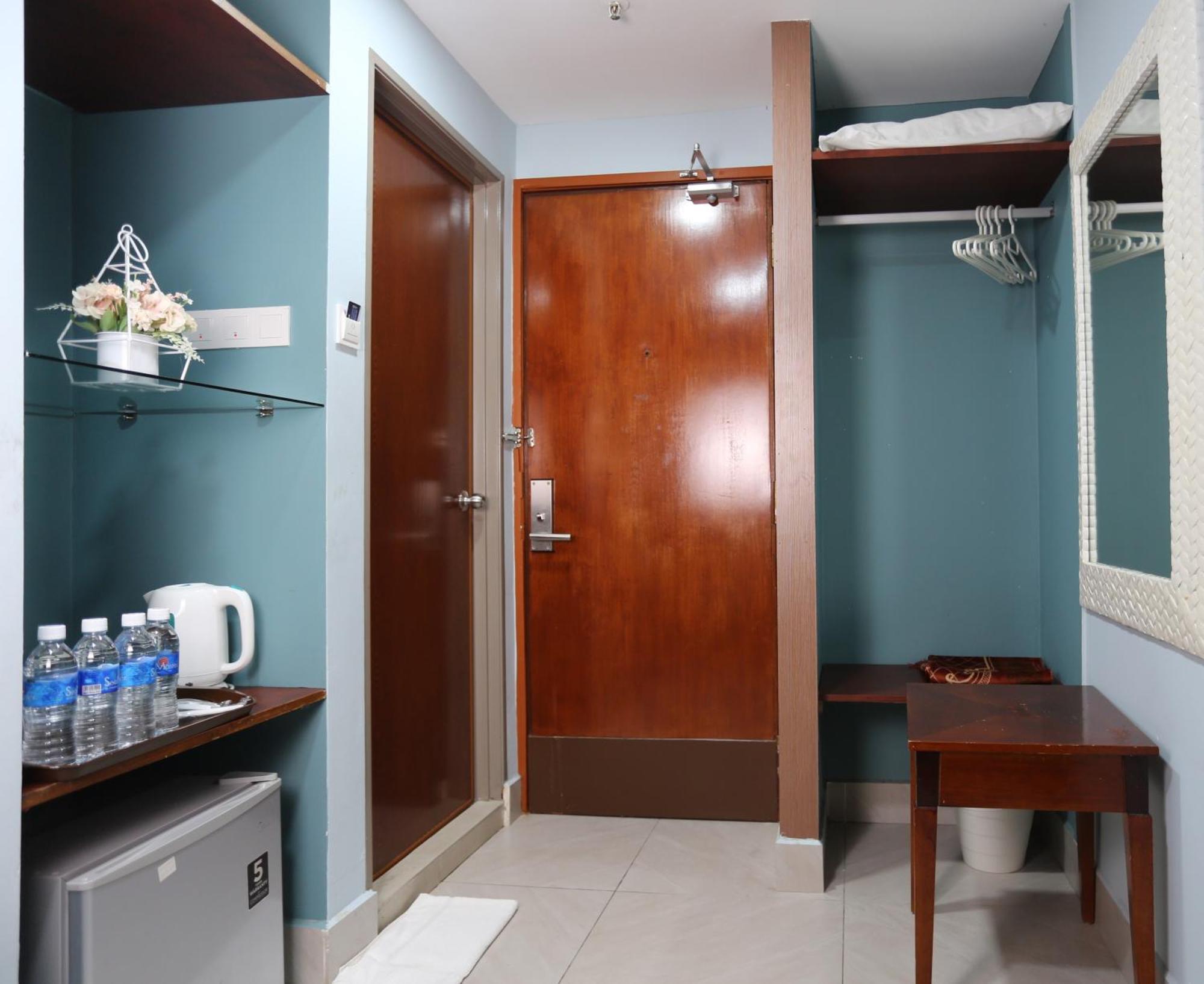 Hotel La Isra At Bukit Bintang クアラルンプール エクステリア 写真